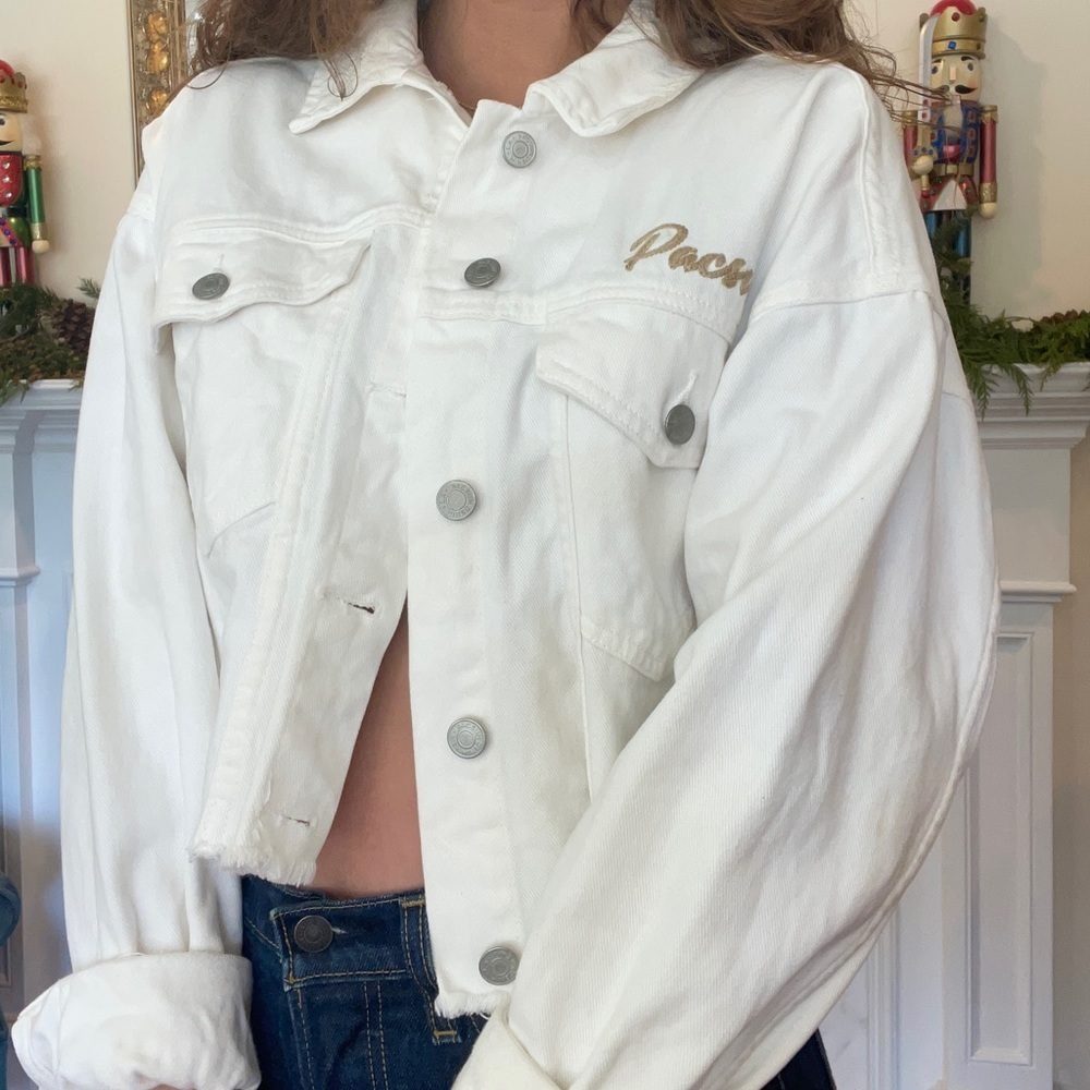 PacSun cropped white jean jacket